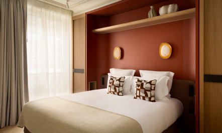 The Parisian Retreat 1