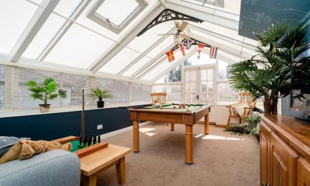 Teatime & Billiards 1