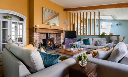 Teatime & Billiards 2