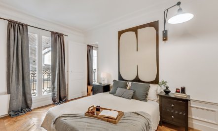 Parisian Hush 7