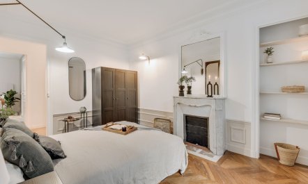 Parisian Hush 9