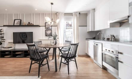 A Madrid Masquerade 5