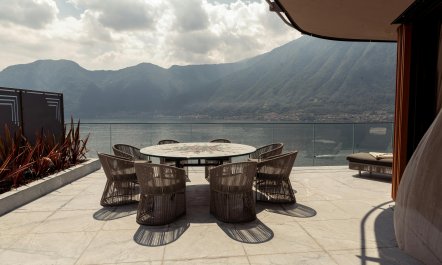 Ophelia on the Lake 4