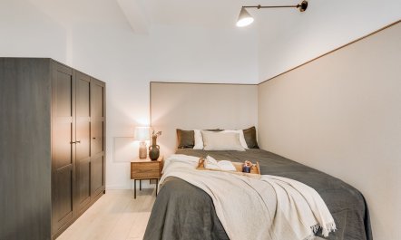 An Air of Elegance 6