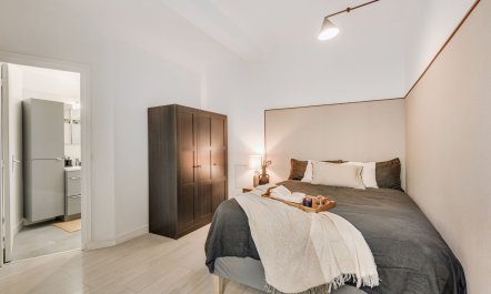 An Air of Elegance 8