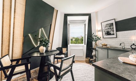 A Touch of Luxe