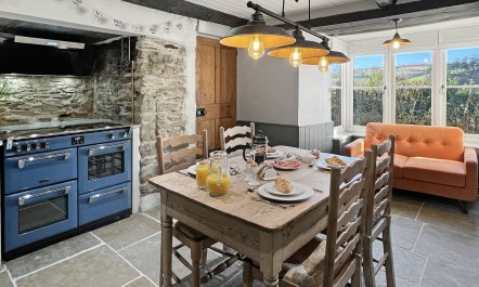 Hare and Hounds, Exton 2