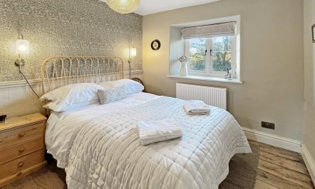 Hare and Hounds, Exton 8