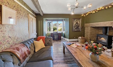 Hare and Hounds, Exton 5