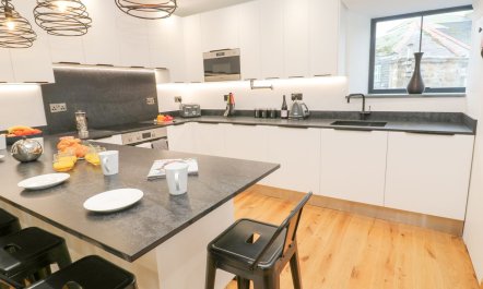 2 Salubrious Terrace 5