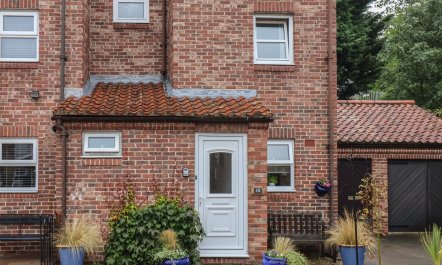 New Tower House- 10 Pear Tree Court 2