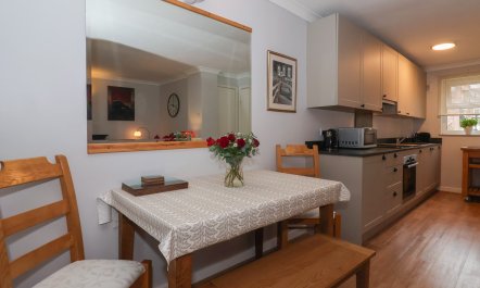 New Tower House- 10 Pear Tree Court 6