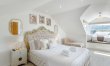 Queen Elizabeth Suite 7