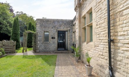 Walworth Castle Lodge 1