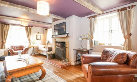 Moles Cottage 3