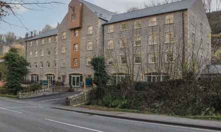 2 Rock Mill Holiday Apartments