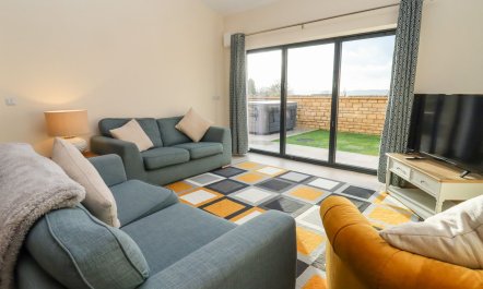 Bears Court North Barn 1 4