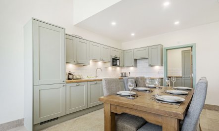 Bears Court North Barn 1 6