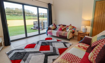 Bears Court North Barn 2 4