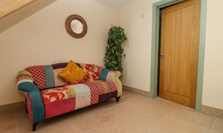 Bears Court North Barn 2 7