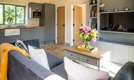 Bears Court The Annex 2