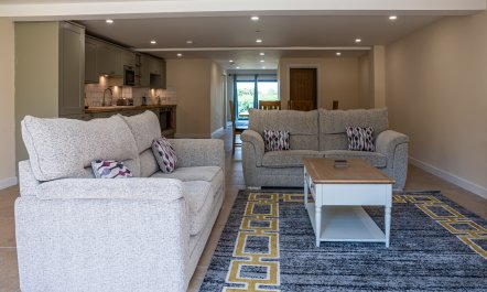 Bears Court North Barn 7