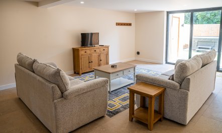 Bears Court North Barn 7 3