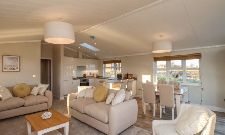 Cherry Blossom Lodge 1