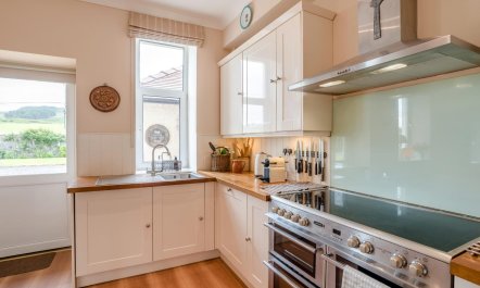 5 Bed in Campbelltown 8