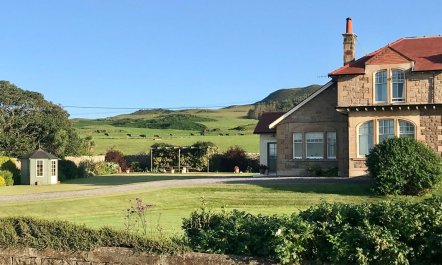 5 Bed in Campbelltown