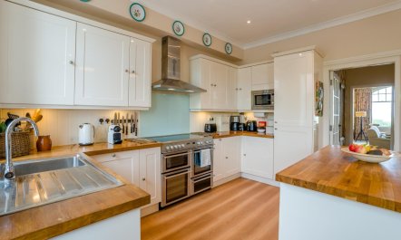 5 Bed in Campbelltown 6