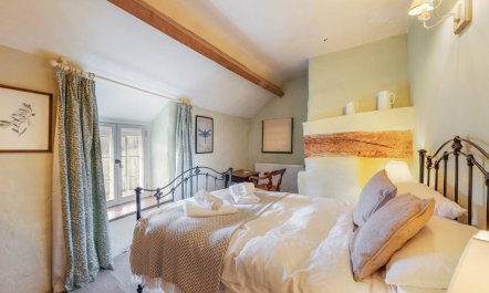 4 Bed in Penybontfawr 1