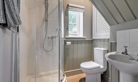 1 Bed in Fifehead Neville 1