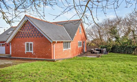 3 Bed in Wrexham 6