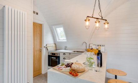 2 Bed in Richmond 3