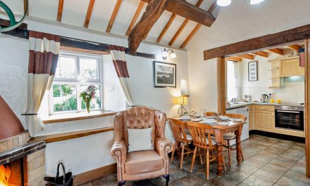 2 Bed in Conwy 5
