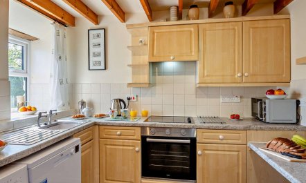 2 Bed in Conwy 6