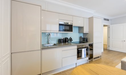 Knightsbridge Delight 5