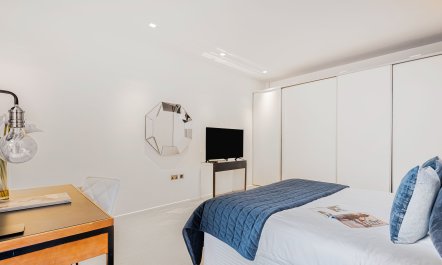 Fitzrovian Romance 3