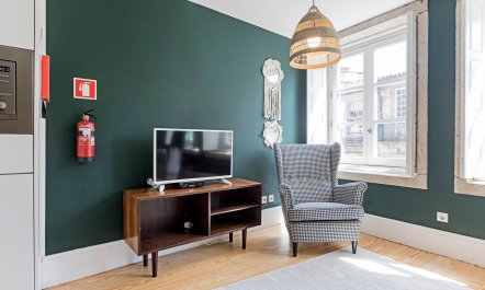 Rich Green & Wicker 2