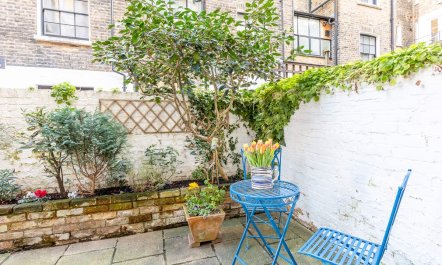 Passport to Pimlico 1