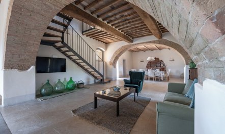 Tranquil Tuscan Retreat 6