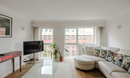 Cosy in Covent Garden