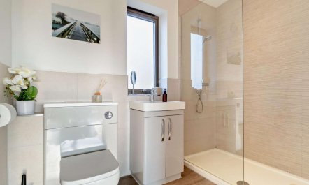 2 Bed in East Bergholt 7