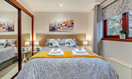 1 Bed in Dollar 8