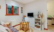 1 Bed in Dollar 1