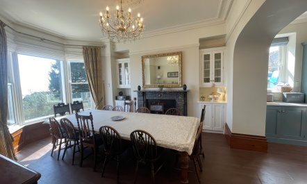 Victoria Mount 4