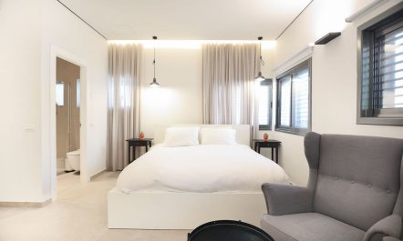 Cat That Got The Cream 9