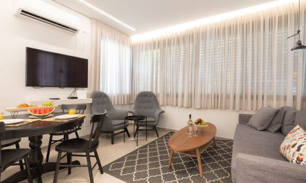 Cat That Got The Cream 1