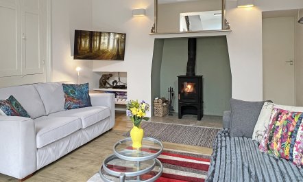 The Cottage at Woodlands 1